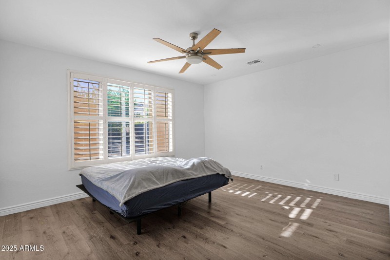 8-web-or-mls-P1372082