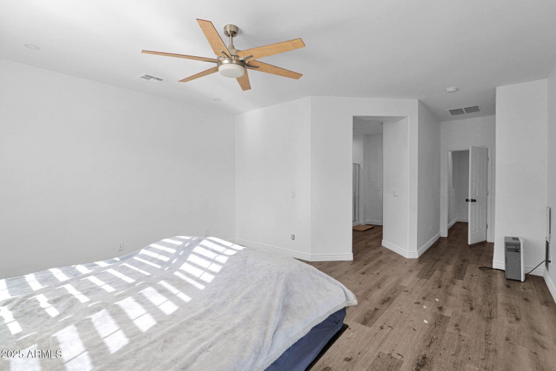 10-web-or-mls-P1372084