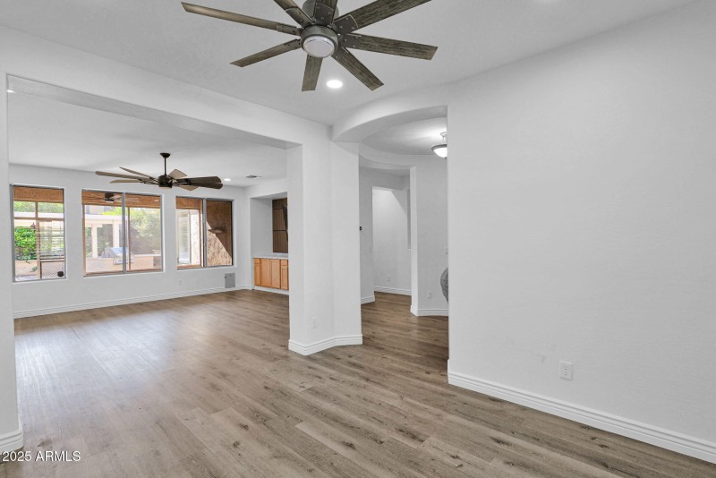 16-web-or-mls-P1372095