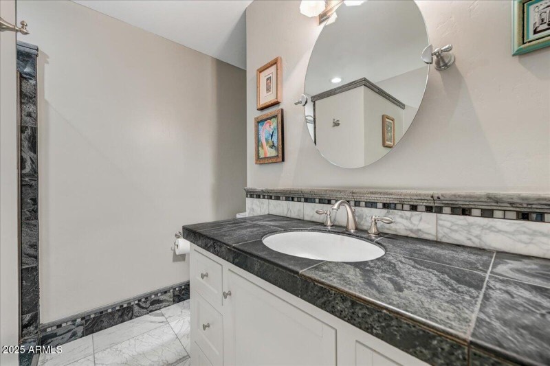 Guest En Suite Bathroom