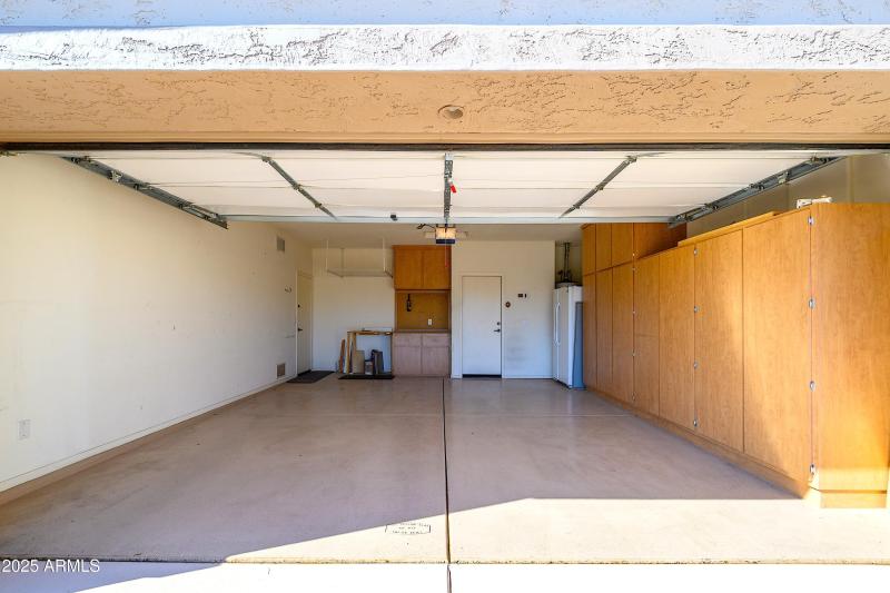 Garage w/Storage