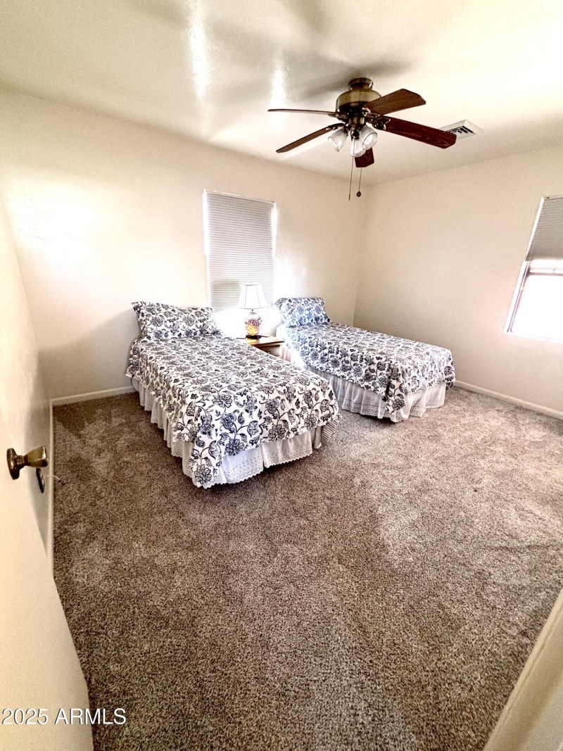 420 W Arroyo Ave Guest Room