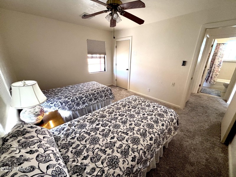 420 W Arroyo Guest Room 1