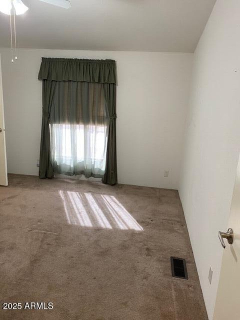 3700 S. Ironwood #96 Room 2b