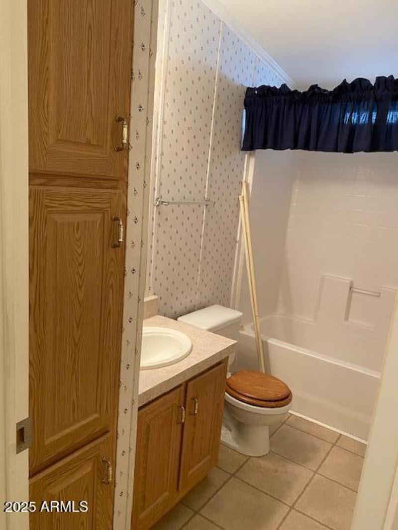 3700 S. Ironwood #96 Bath 2b