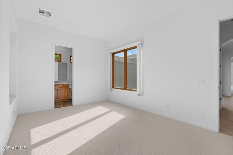 Guest Ensuite Bedroom