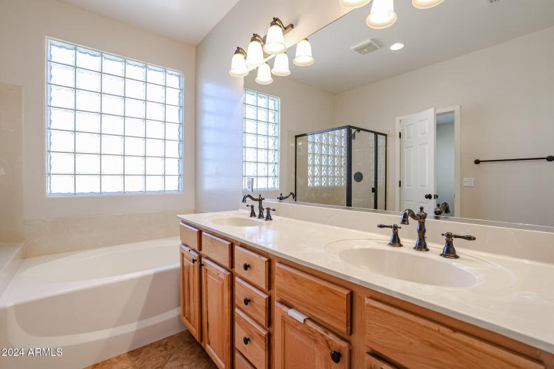 Garden tub primary bathroom