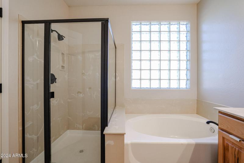 Shower primary bathoom