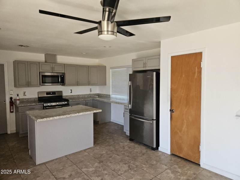 20251129_152528_resized