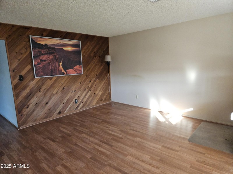 20251129_152818_resized