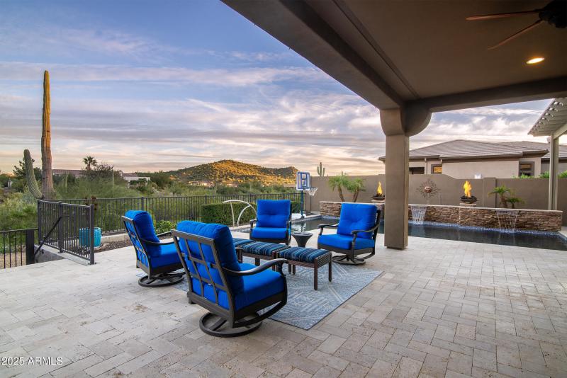 Travertine Paver Patio