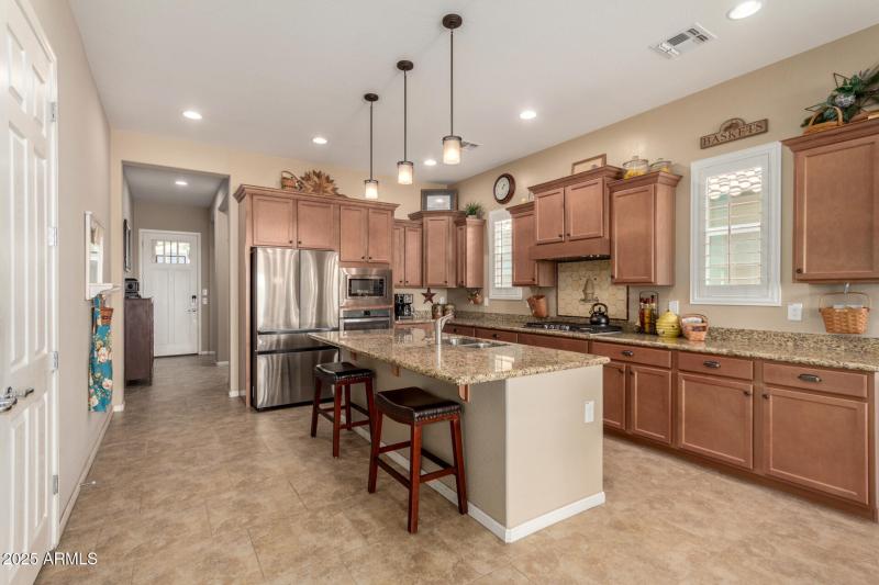 Gourmet Kitchen & Breakfast Bar