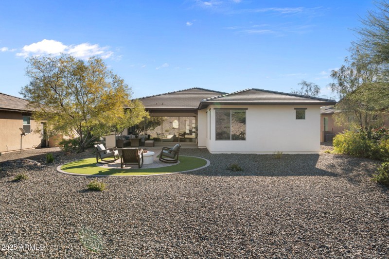 Large lot with room for a pool