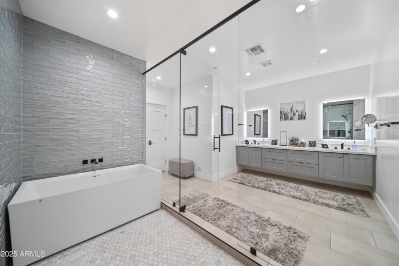 Large walk-in shower & soaking tub