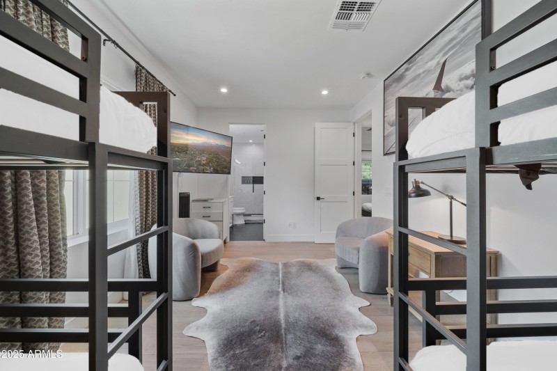 Bed 3 with en-suite bath