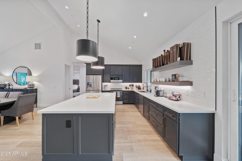 Entertainers Kitchen