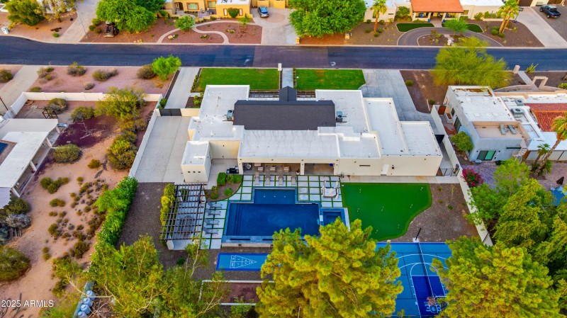 Property overview daytime