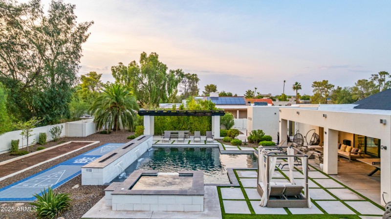 Pool, spa and sport courts