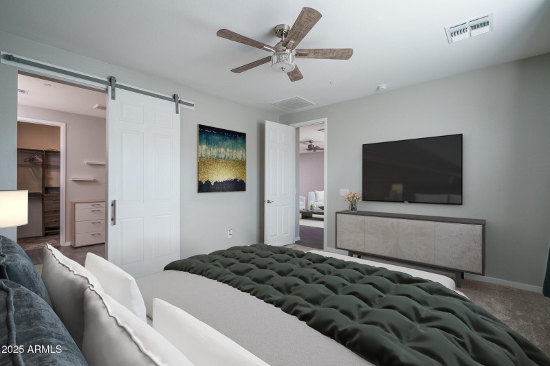 11VS) PRIMARY BEDROOM