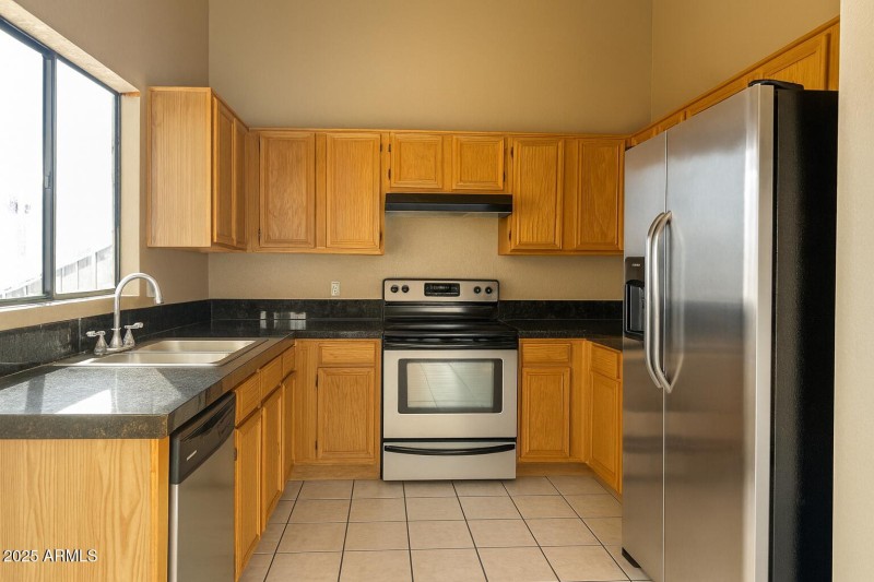 E2AE4710-0B12-4D00-9933-241B320A09B1