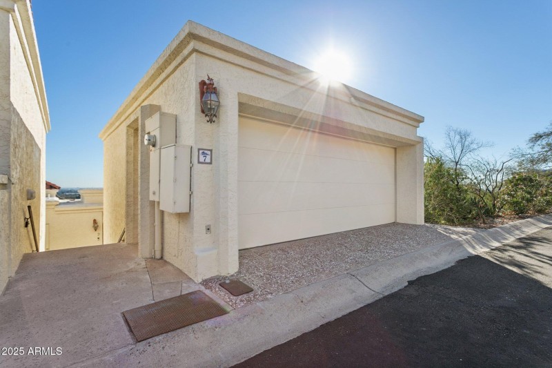 3-web-or-mls-3800-e-lincoln-dr-7