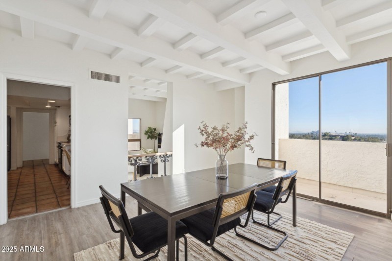 19-web-or-mls-3800-e-lincoln-dr-7