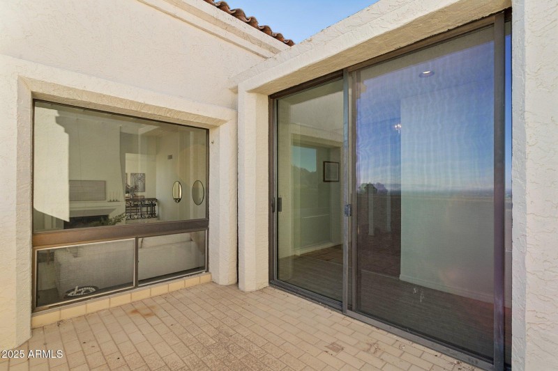 77-web-or-mls-3800-e-lincoln-dr-7