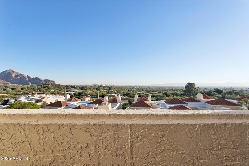 79-web-or-mls-3800-e-lincoln-dr-7