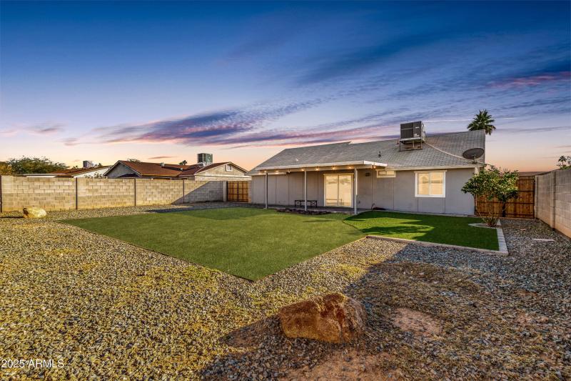 Twighlight2 6946 W Merrell