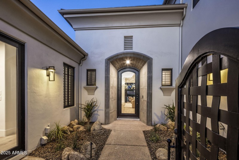 50-web-or-mls-D46A9412 - Copy