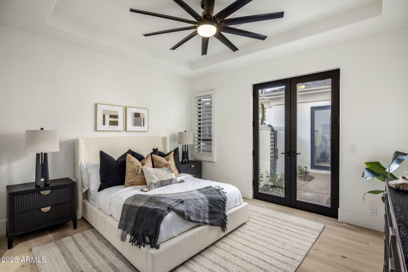 22-web-or-mls-D46A9231