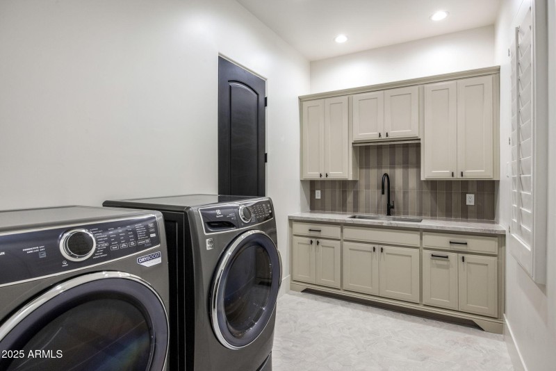 24-web-or-mls-D46A9246