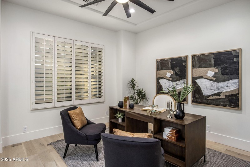 25-web-or-mls-D46A9249