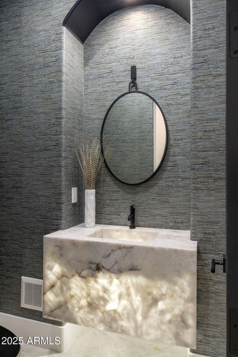 27-web-or-mls-D46A9259