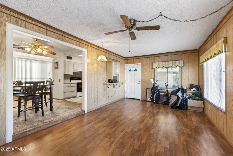 24_11034_W_Crestbrook24_mls