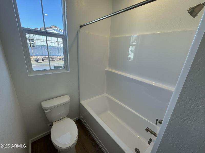 34 shower and toilet room for 2nd bedroo