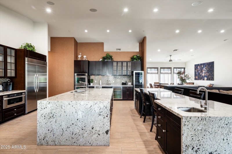 09-8038 E Desert Cove Ave-9