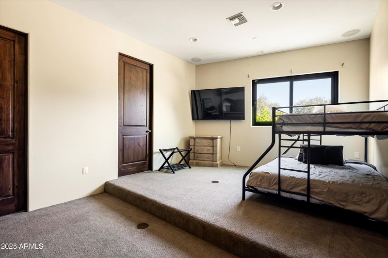 40-8038 E Desert Cove Ave-40