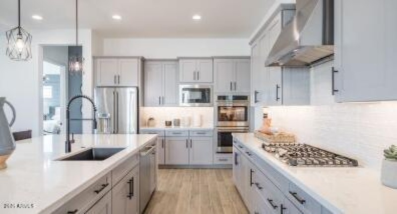 18956 E Druids Glen Road ~ Ready Now!