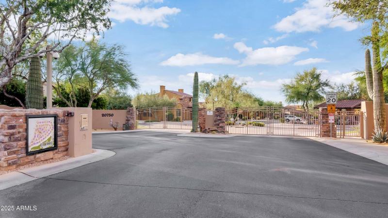 Encore Electronic Gate