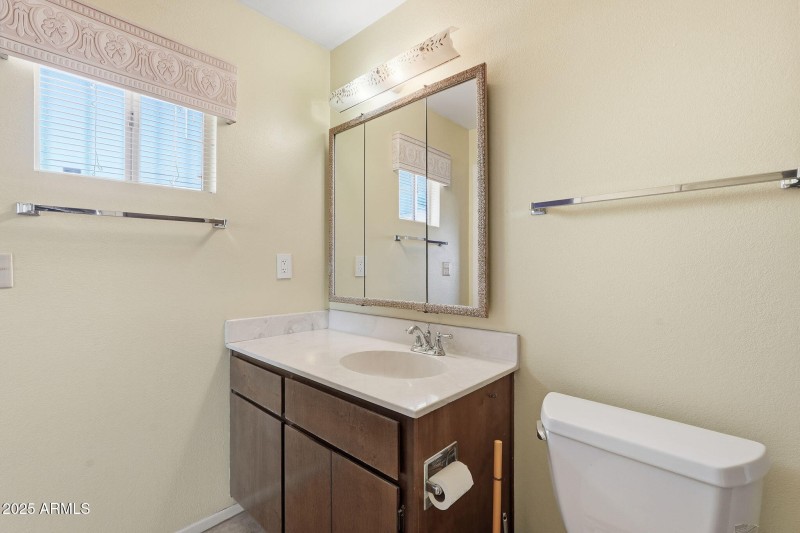 Racine - primary bathroom.2