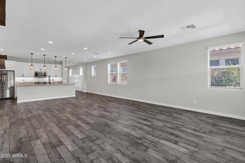 20915 E Cattle Dr-19