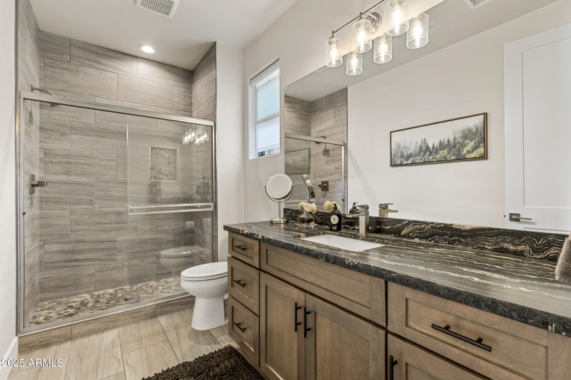 1810 E Magnolia Dr-40