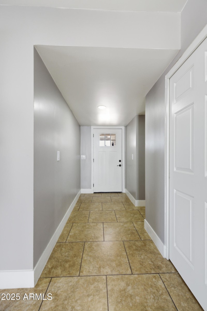 10-10428_W_Calle_de_Plata_11