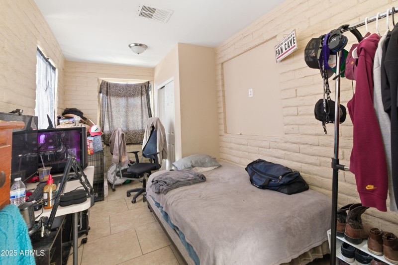 25-10428_W_Calle_de_Plata_26