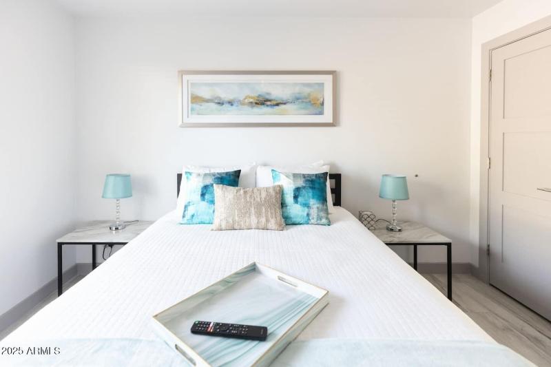 f0729367-8cf8-410d-8abf-146d7277c446