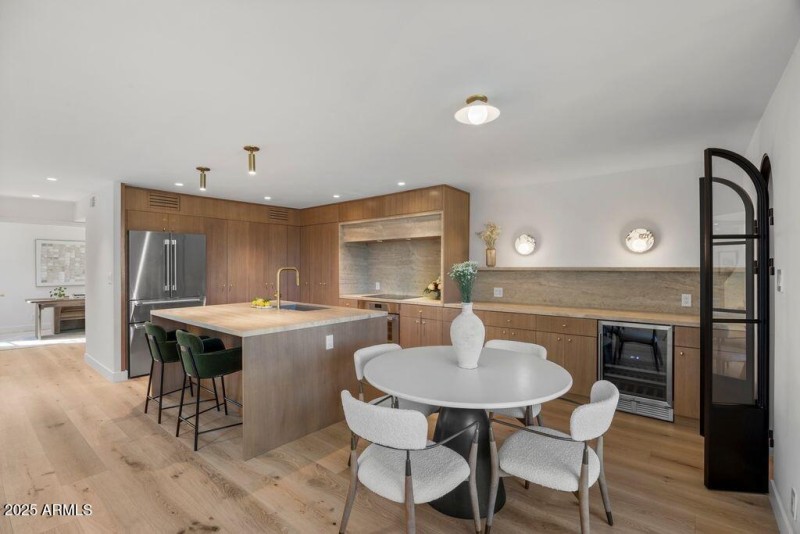 Kitchen & Dining Room