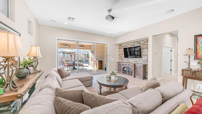 20873 E Waverly Dr (11)