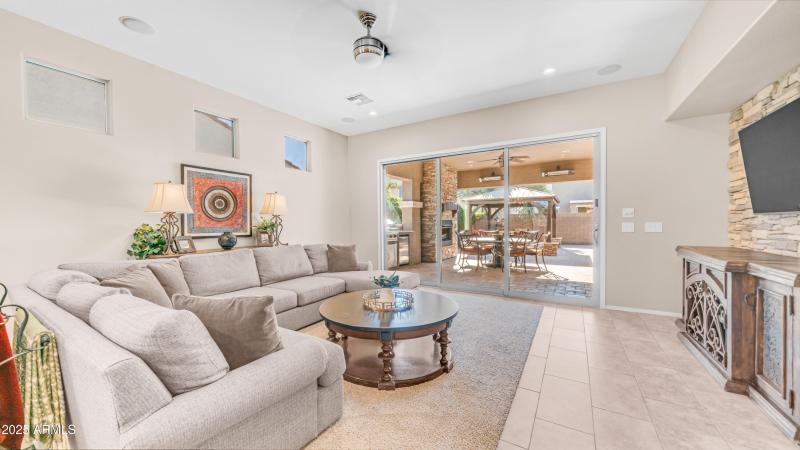 20873 E Waverly Dr (12)