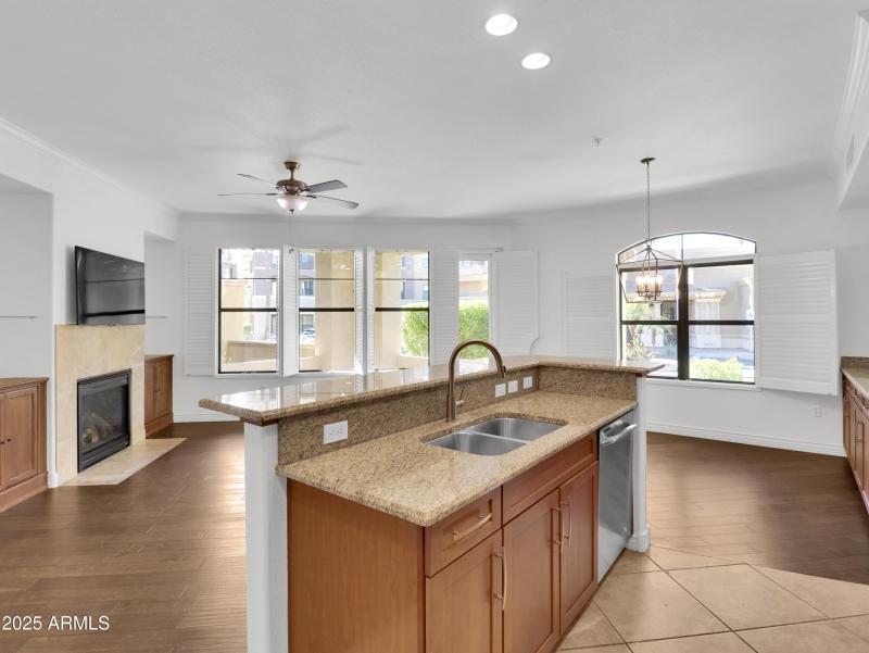 06-7601 E Indian School Road-6